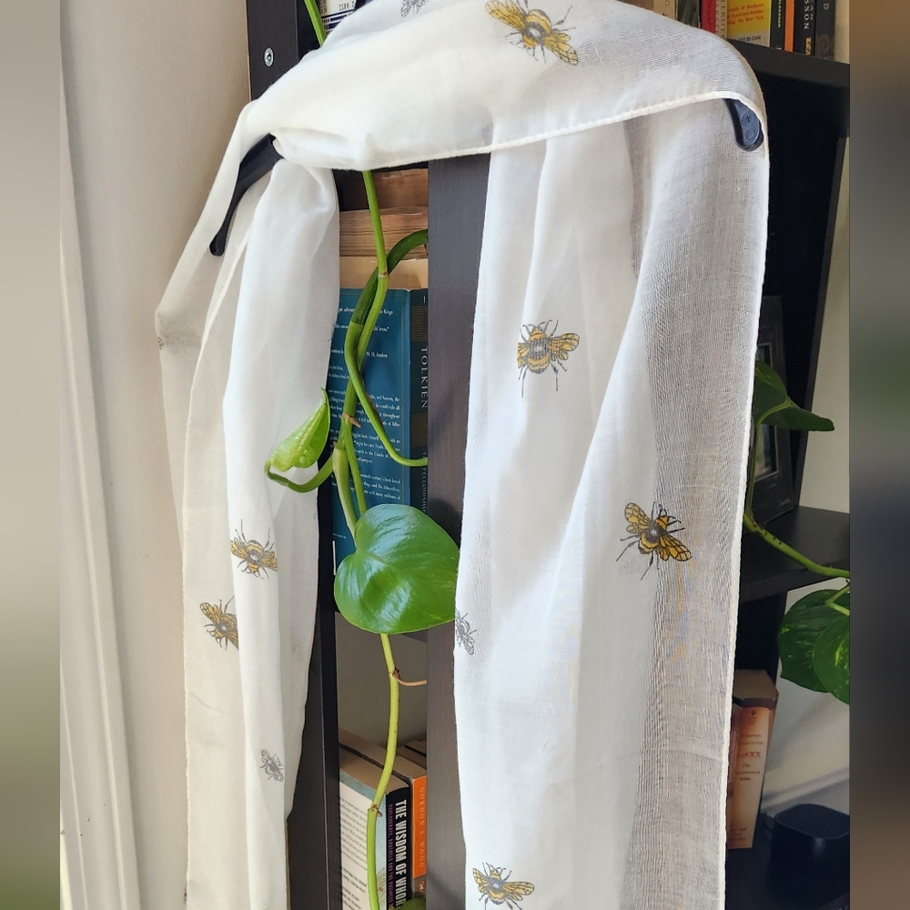 White Bee Embroidered Lightweight Scarf